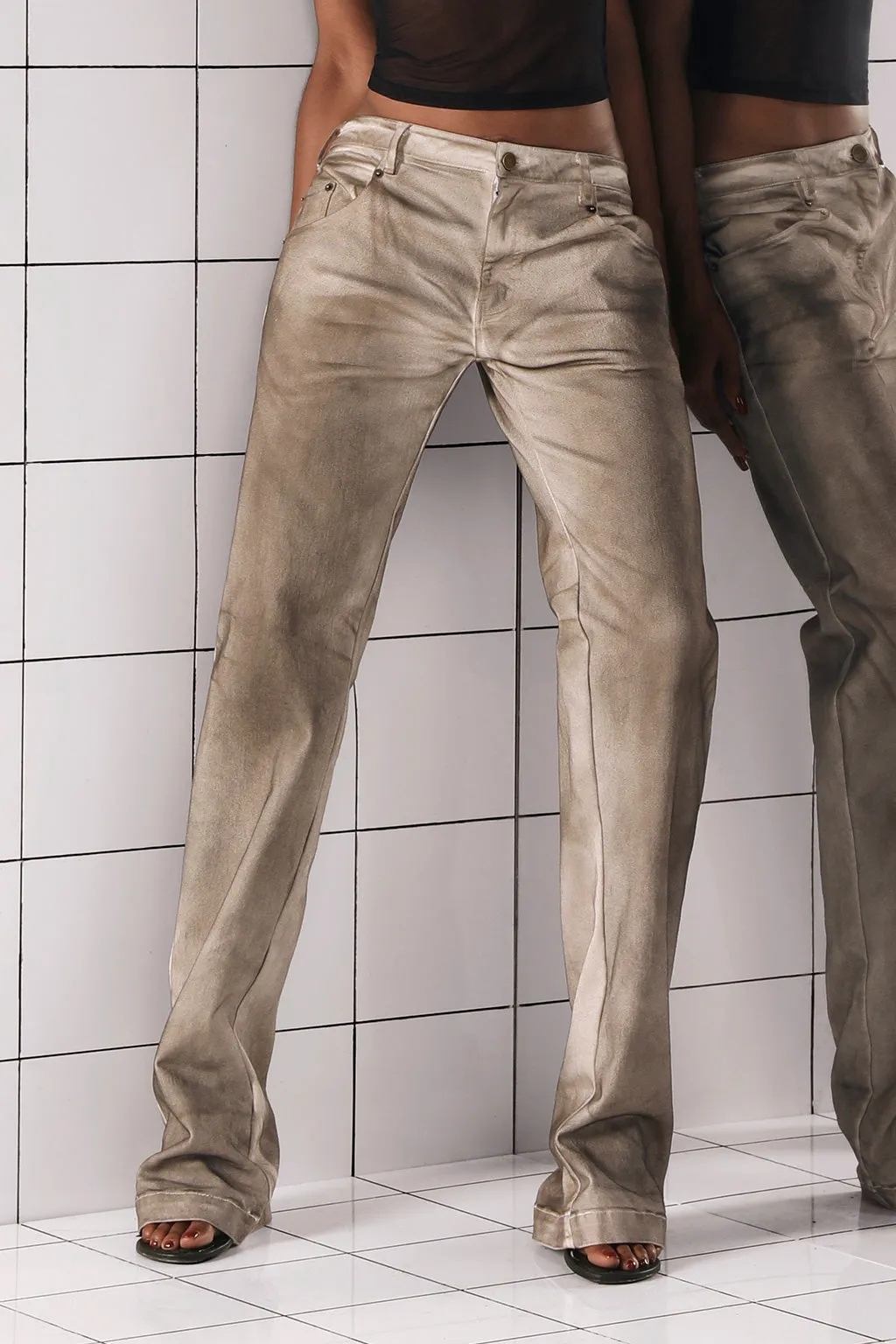 Air Spray Straight Leg Jeans
